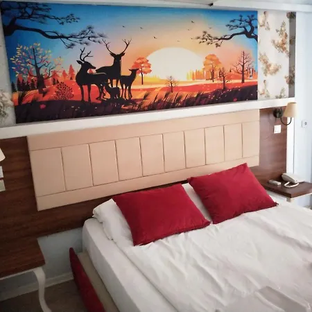 לינה וארוחת בוקר And Comfy Near Popular Attractions In