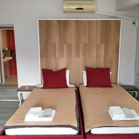 And Comfy Near Popular Attractions In לינה וארוחת בוקר *