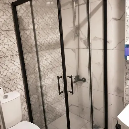 לינה וארוחת בוקר And Comfy Near Popular Attractions In *