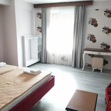 And Comfy Near Popular Attractions In לינה וארוחת בוקר *