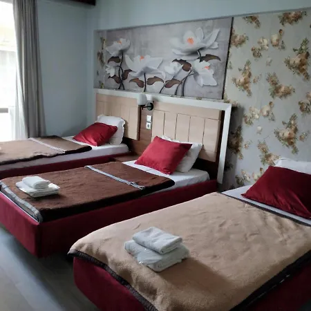 B&B And Comfy Near Popular Attractions In 쿠사다시